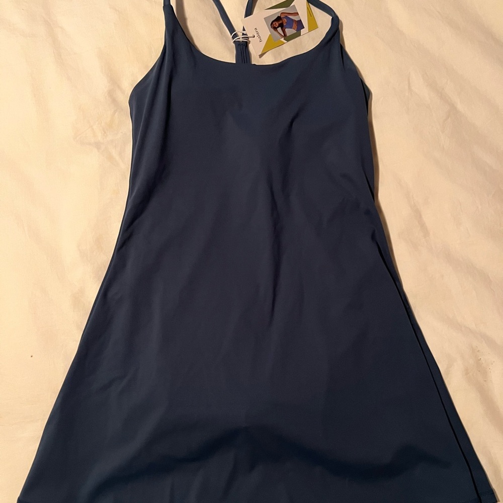 Halara - everyday  cloud 2-in-1 flare activity dress - wannabe